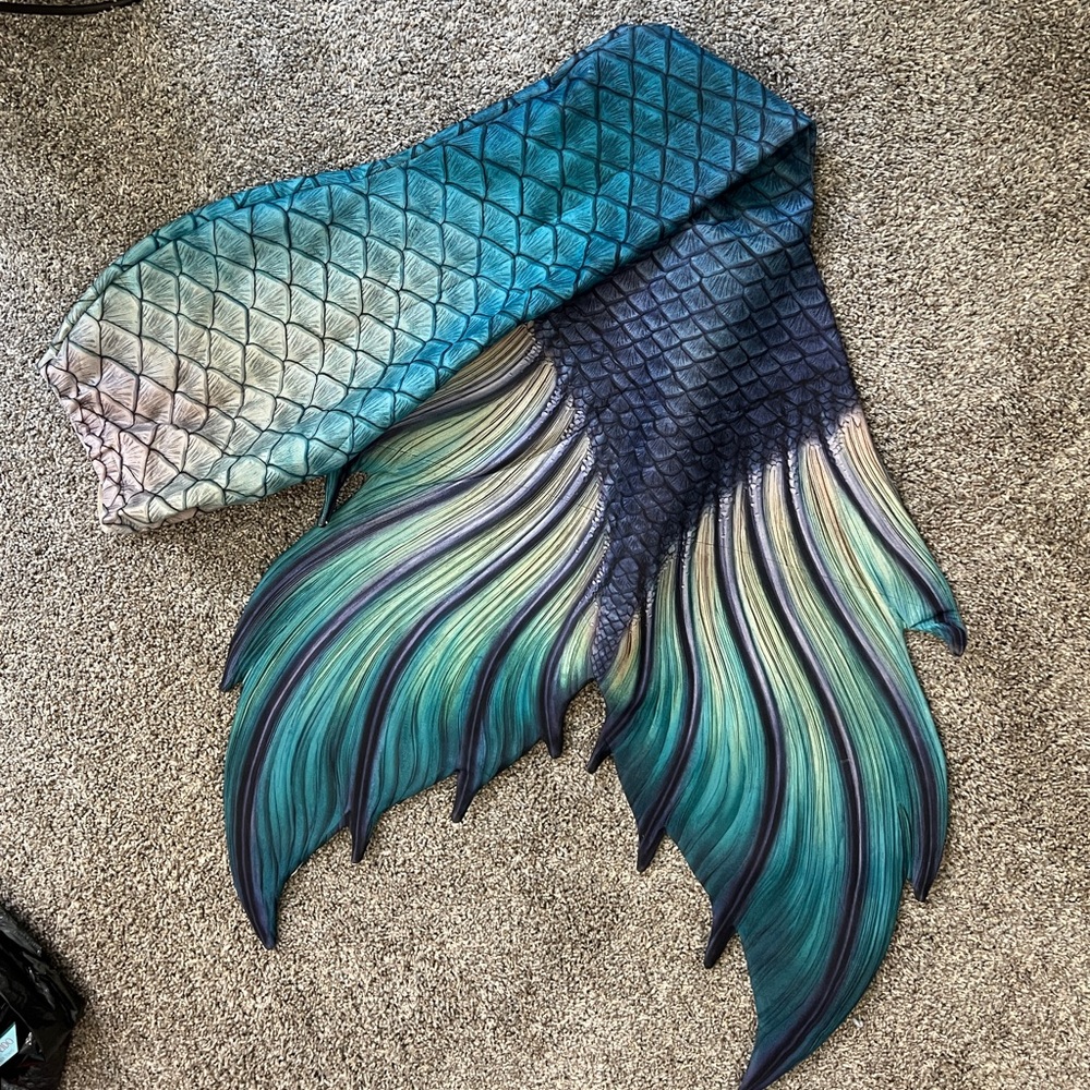 Finfolk Productions Shipwreck Siren mermaid tail 1st edition
